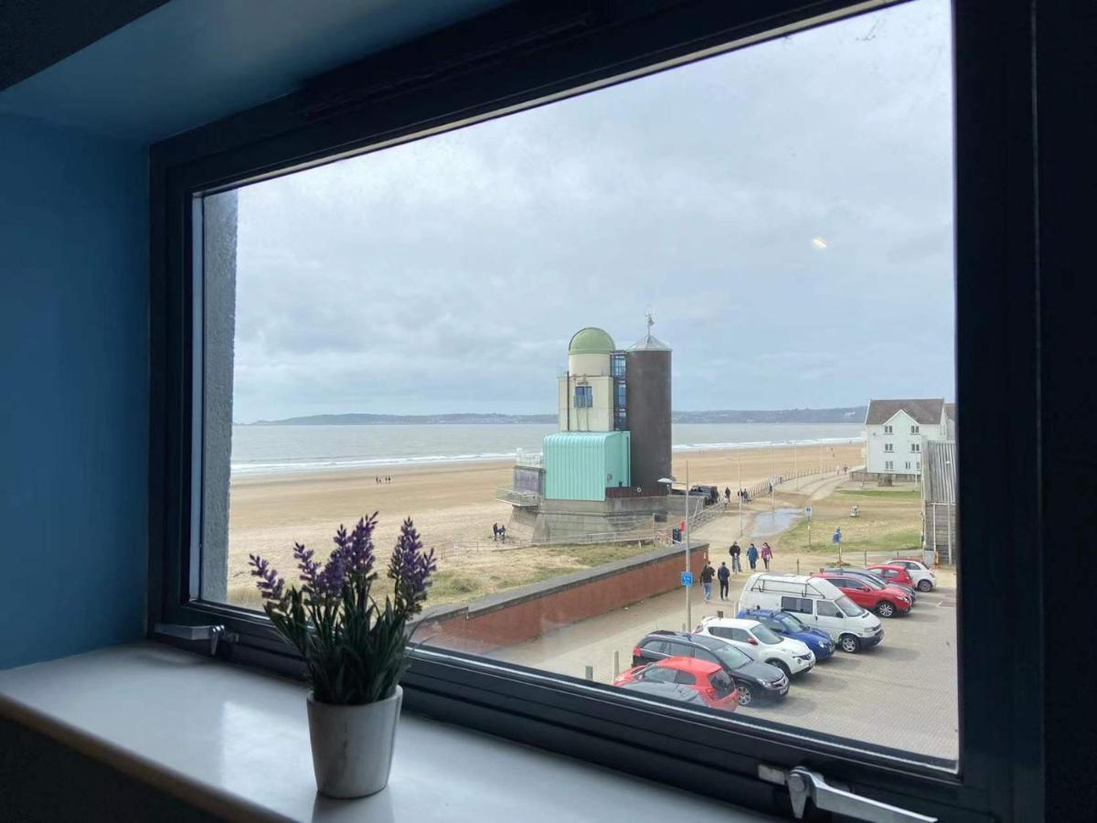 Lovely 2-Bedrooms Apartment Step To The Beach Swansea Bagian luar foto